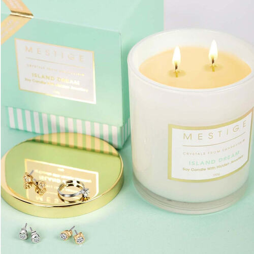 Island Dream Candle with Hidden Jewellery