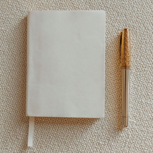 Keepsake White A6 Gold-Edged Notebook