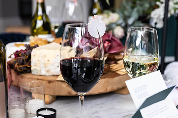 Best Christmas Wines To Serve And Gift