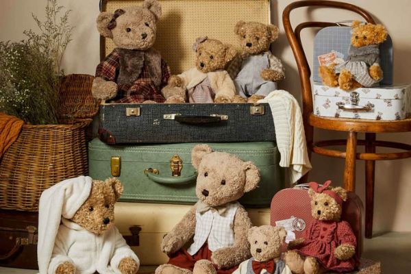 Nostalgic Gift Ideas For Old-Fashioned Fun