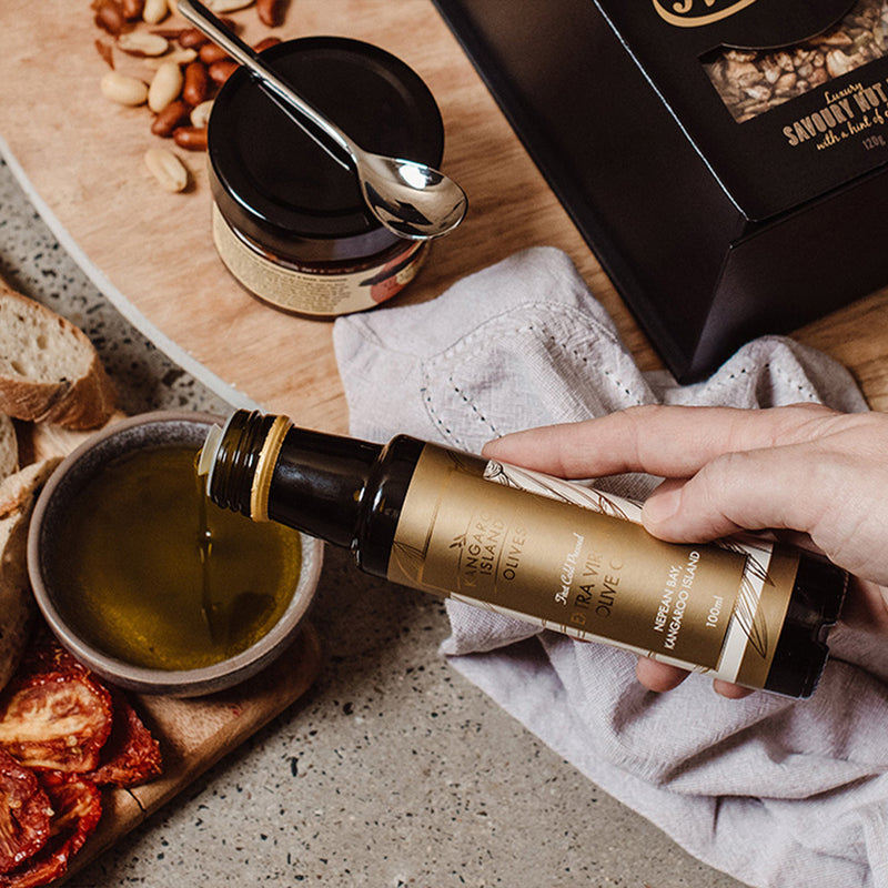 Gourmet Nibbles Hamper - Product Detail View 3