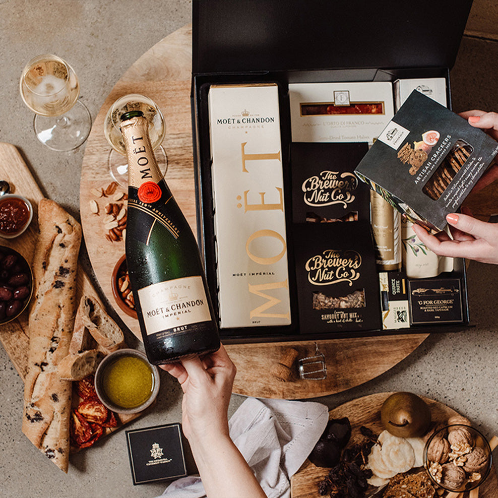 Moët & Gourmet Nibbles Hamper - Product Detail View 2