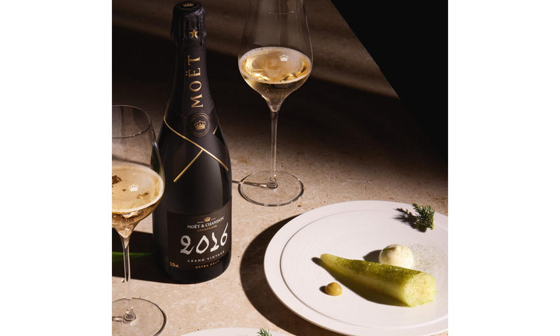 Moet 2016 Grand Vintage Champagne in Gift Box